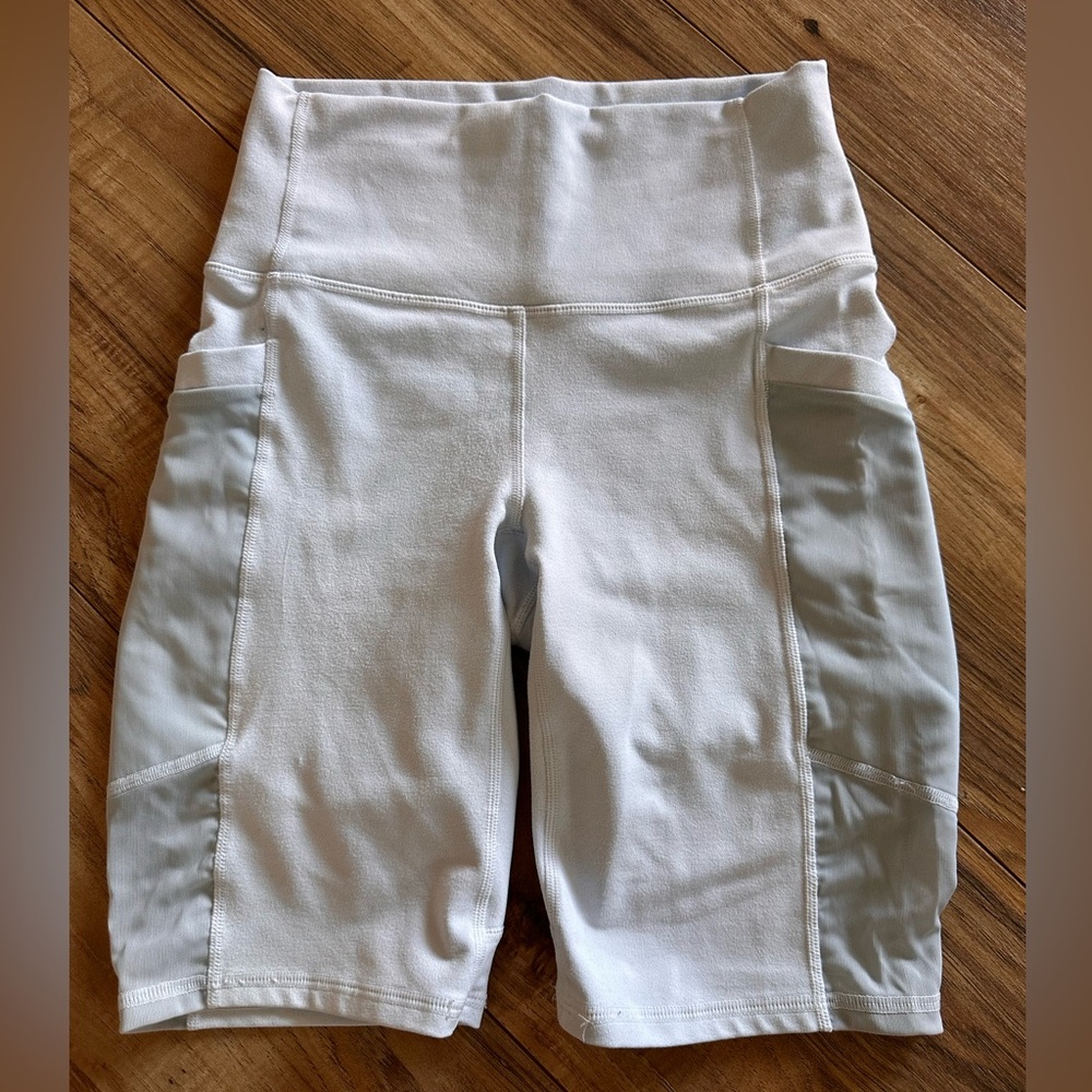 Fabletics White Shorts with pockets